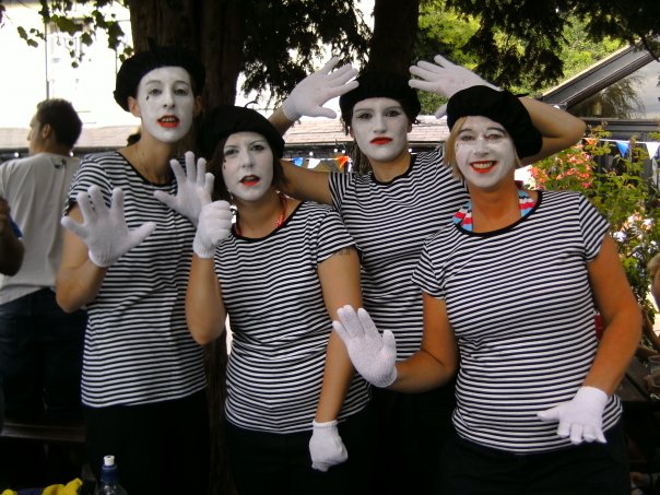 French Fancies - mime artists